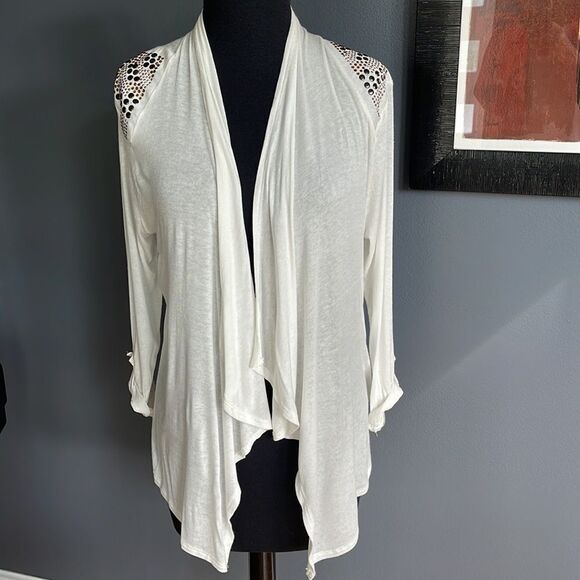 tea n rose ivory open cardigan, studded shoulders - Picture 1 of 8